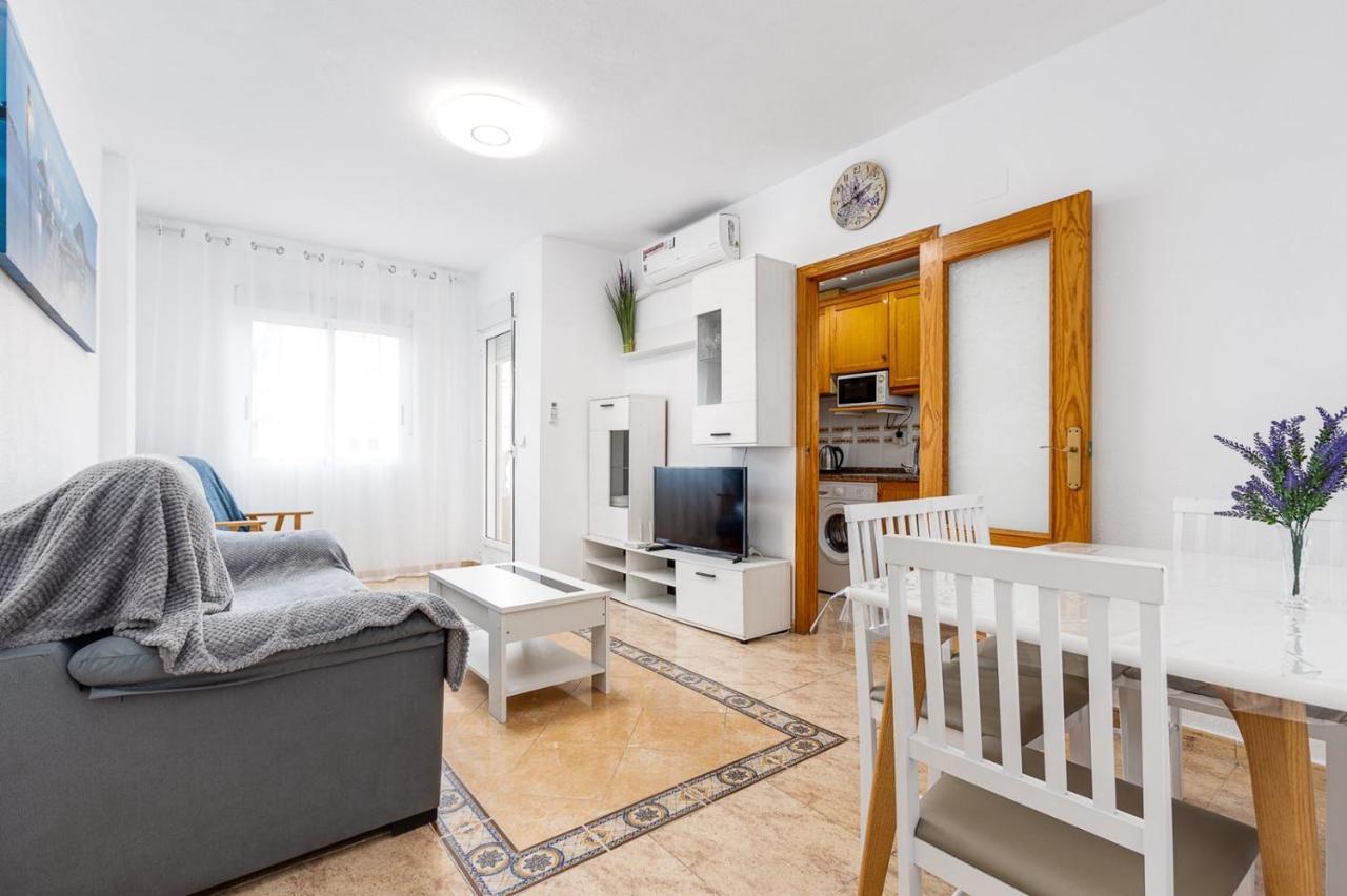 Сomfortable Apartament Caballero De Rodas Torrevieja Zewnętrze zdjęcie